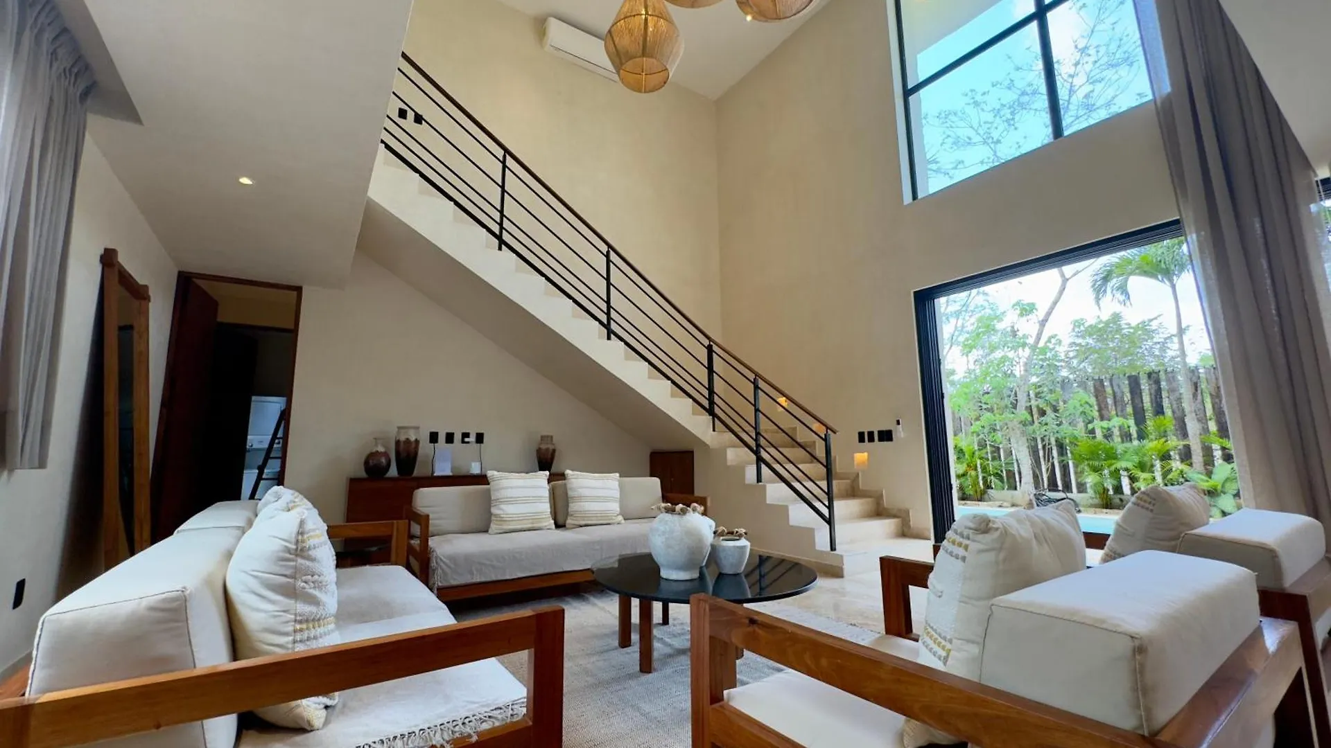 Casa Laak, Luxury Villa, 5 Bedroom 7 Bt, Heated Pool Tulum Mexico