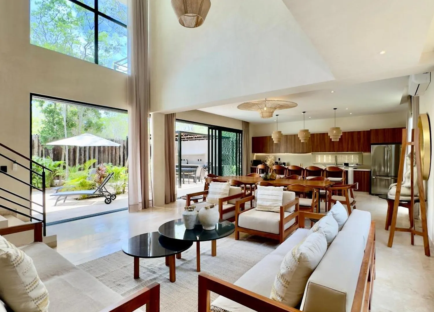 Casa Laak, Luxury Villa, 5 Bedroom 7 Bt, Heated Pool location